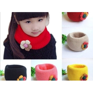 Khăn len ống hình hoa cho bé gái  