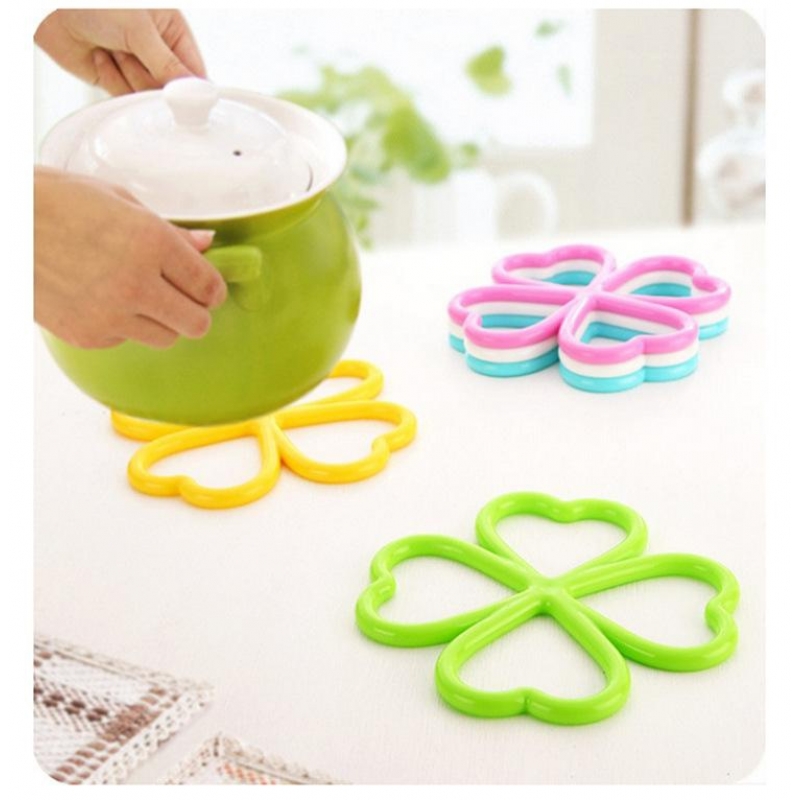 dụng cụ lót nồi hình hoa